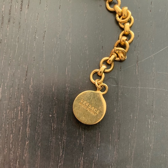 Gold Medusa Crystal Versace Pendant Necklace - Picture 2 of 3